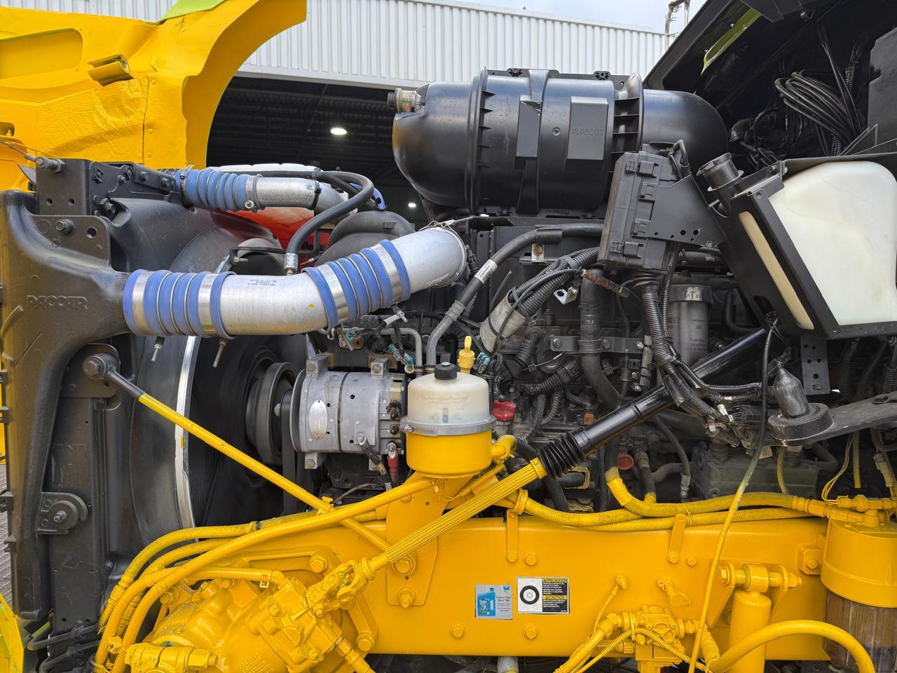 2016 KENWORTH T800 - ENGINE