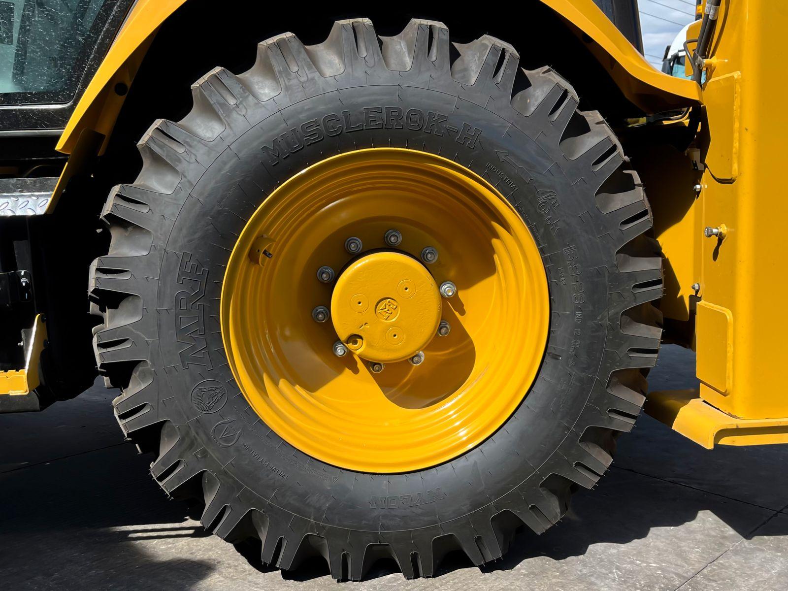 2025 CATERPILLAR 424 - TIRES