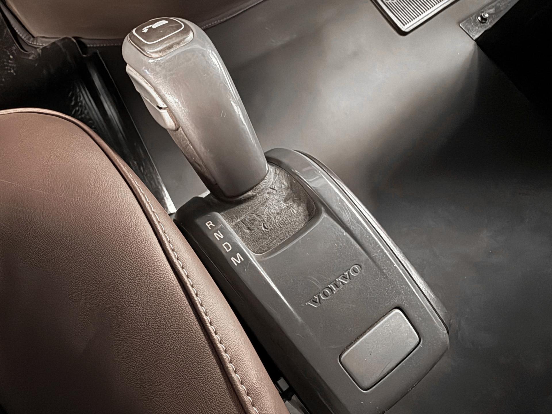 2015 VOLVO TRUCKS VNL 64T 630 - IMPERFECTIONS