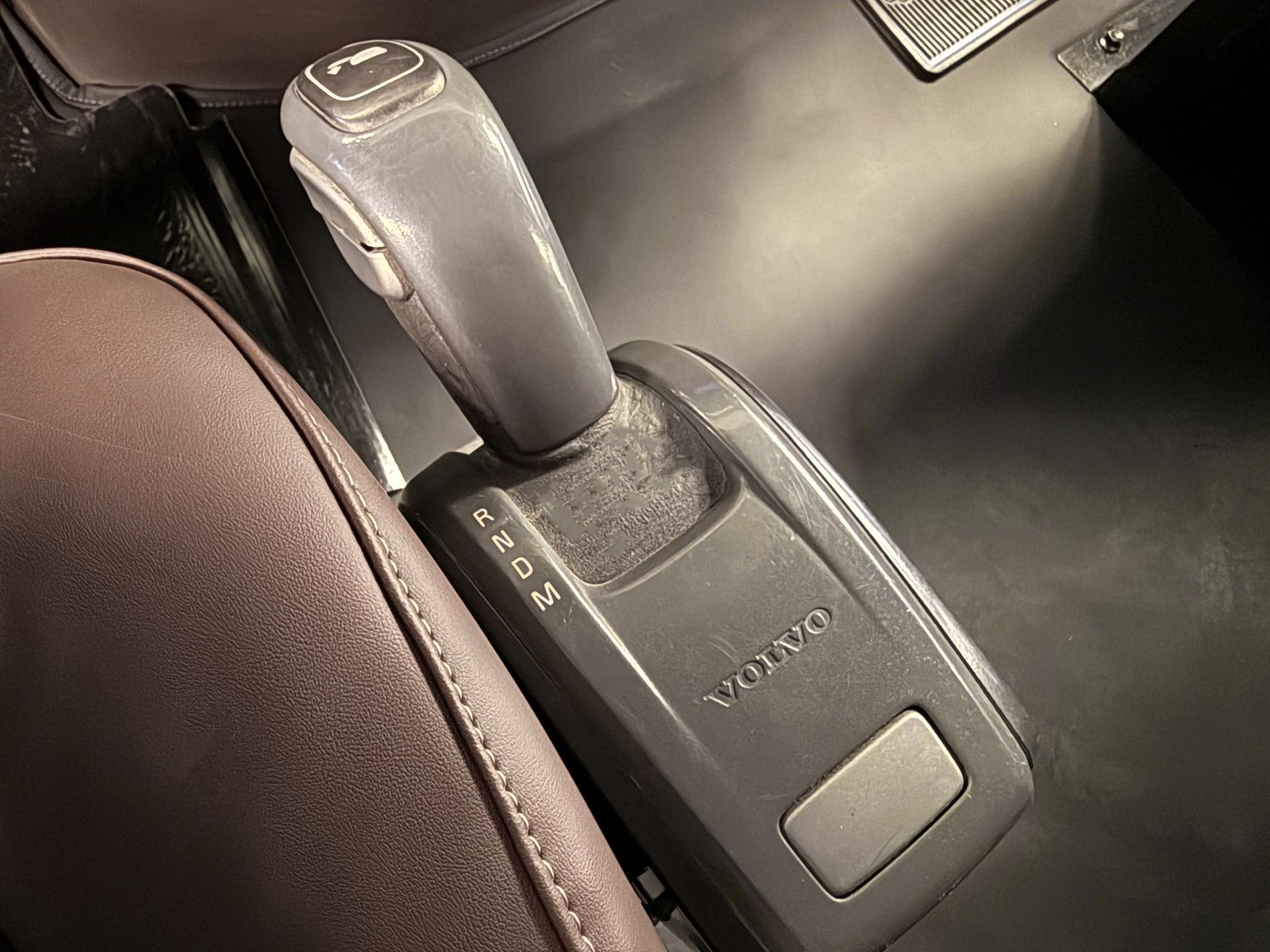 2015 VOLVO TRUCKS VNL 64T 630 - IMPERFECTIONS