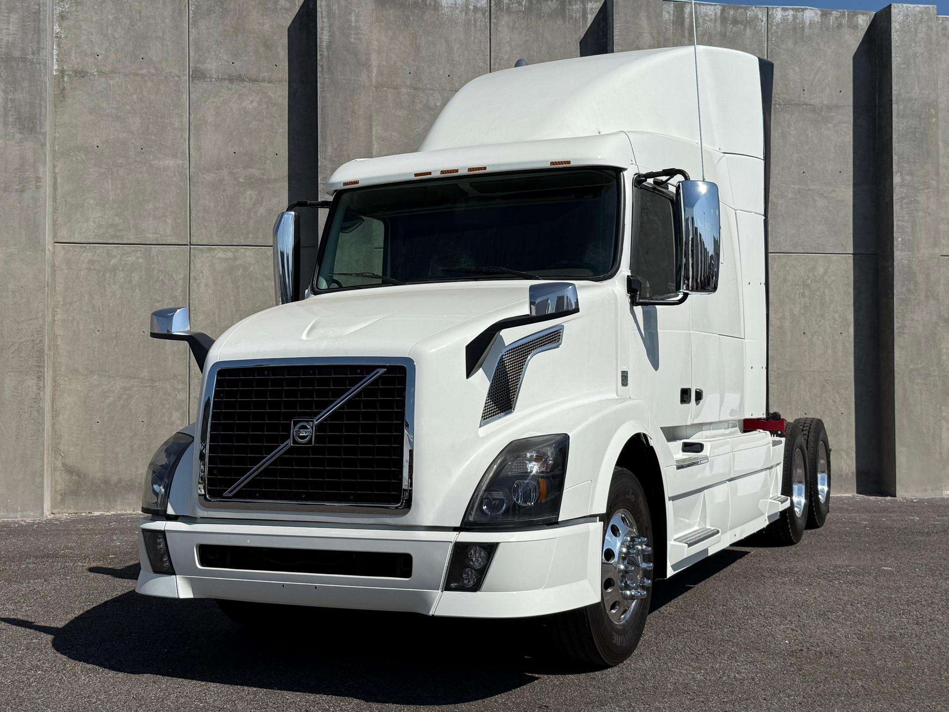 VOLVO_TRUCKS VNL 64T 630