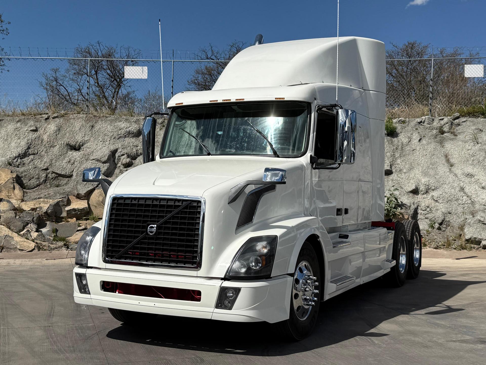 VOLVO_TRUCKS VNL 64T 630