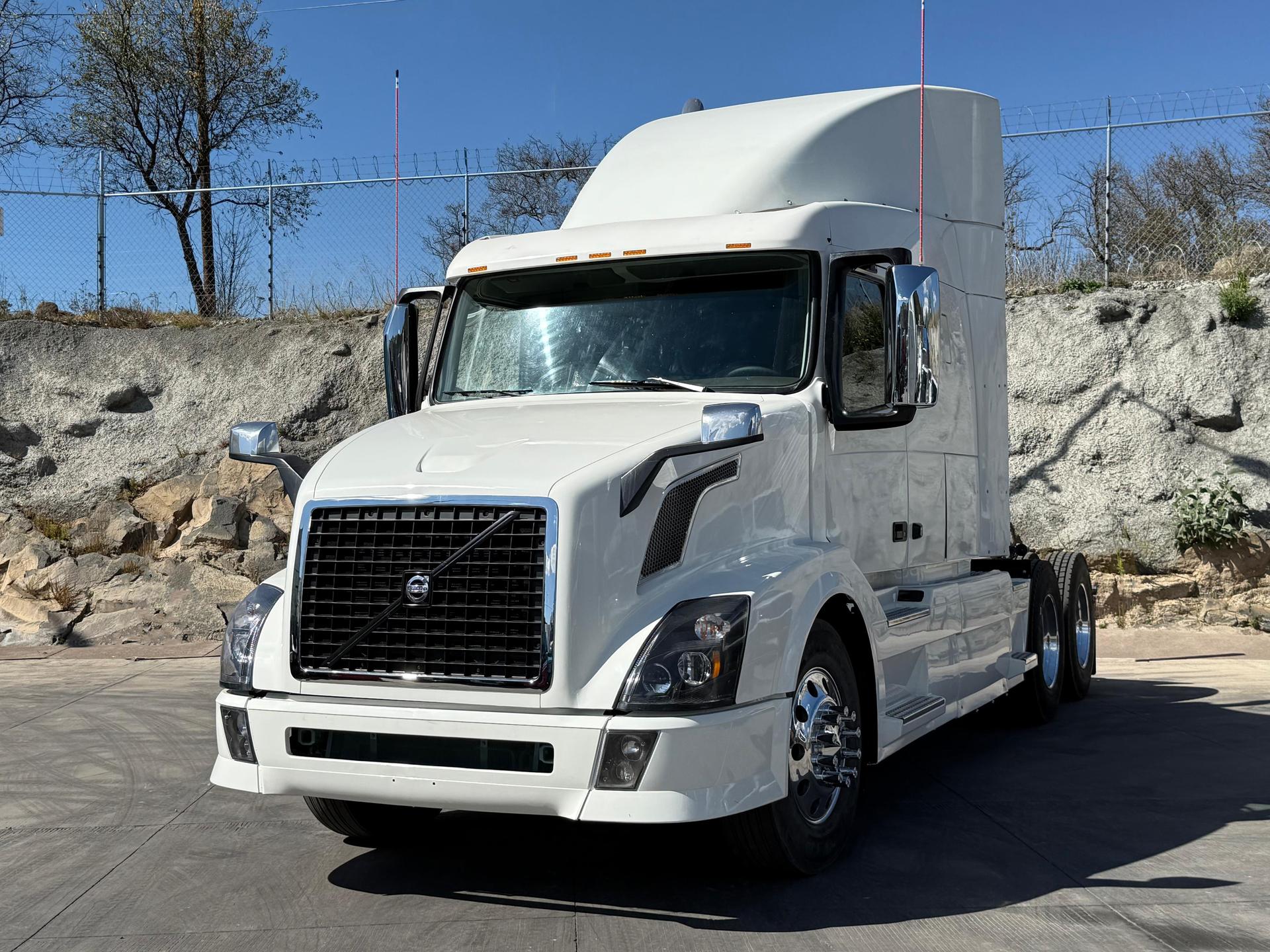 VOLVO_TRUCKS VNL 64T 630