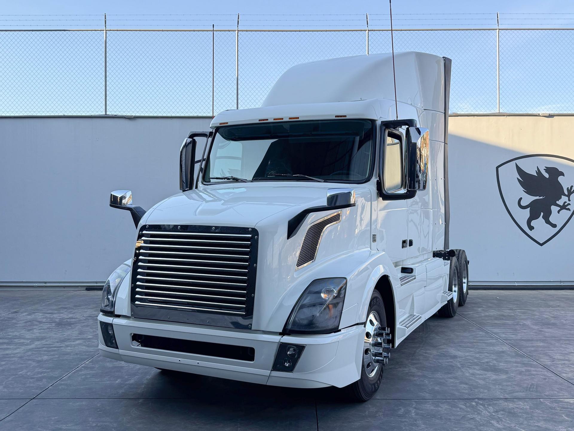 VOLVO_TRUCKS VNL 64T 630
