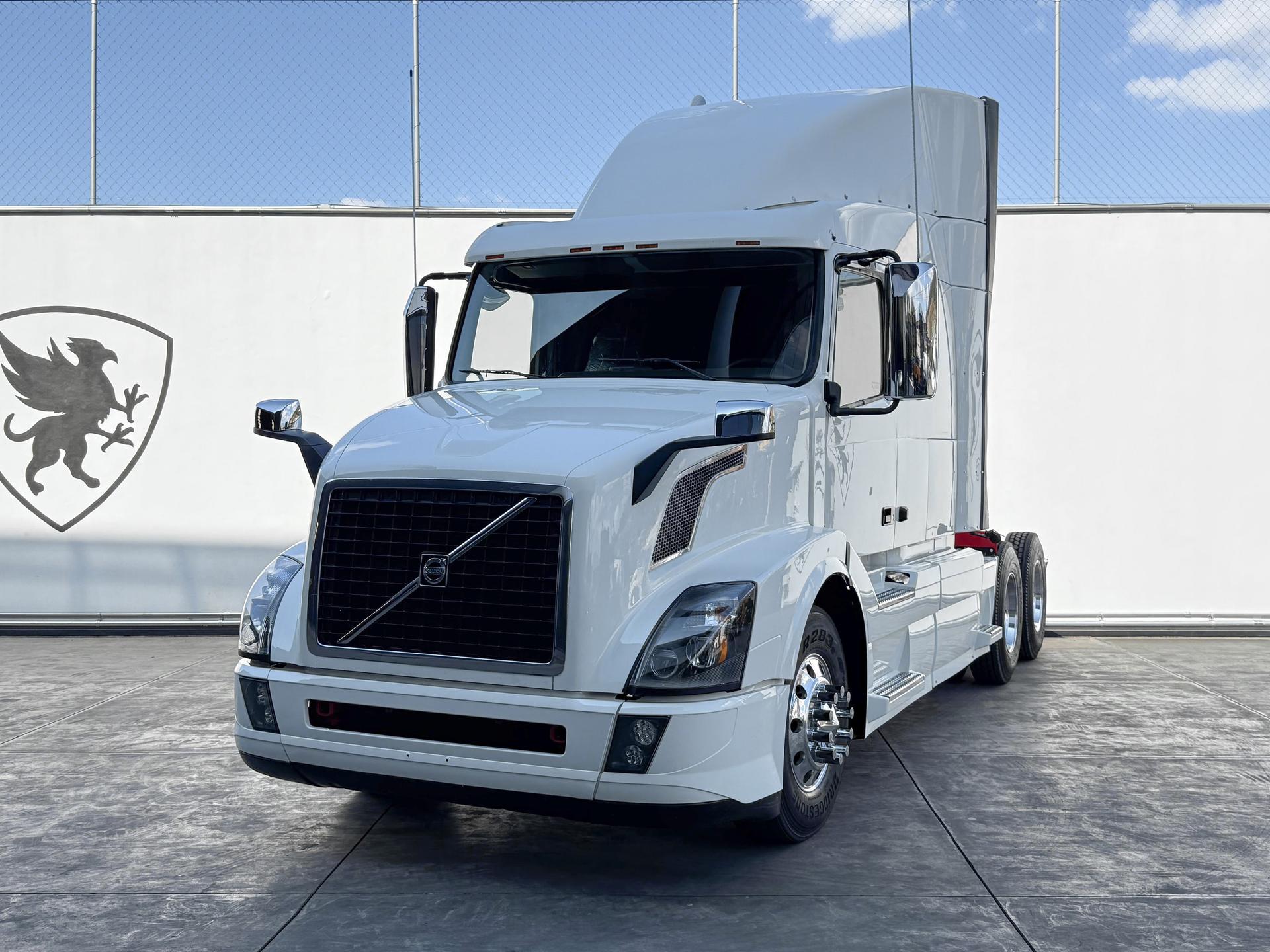 VOLVO_TRUCKS VNL 64T 630