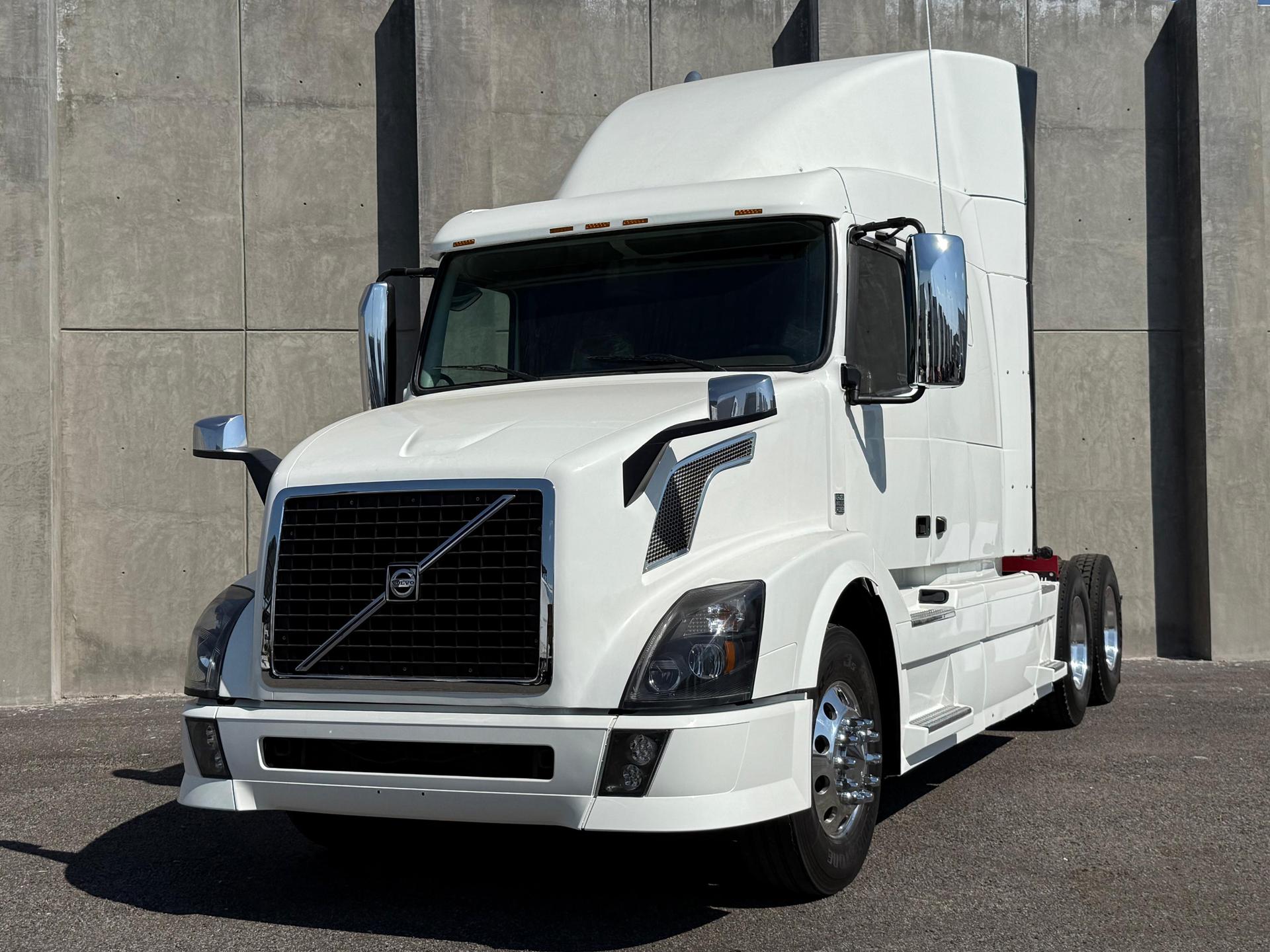 VOLVO_TRUCKS VNL 64T 630