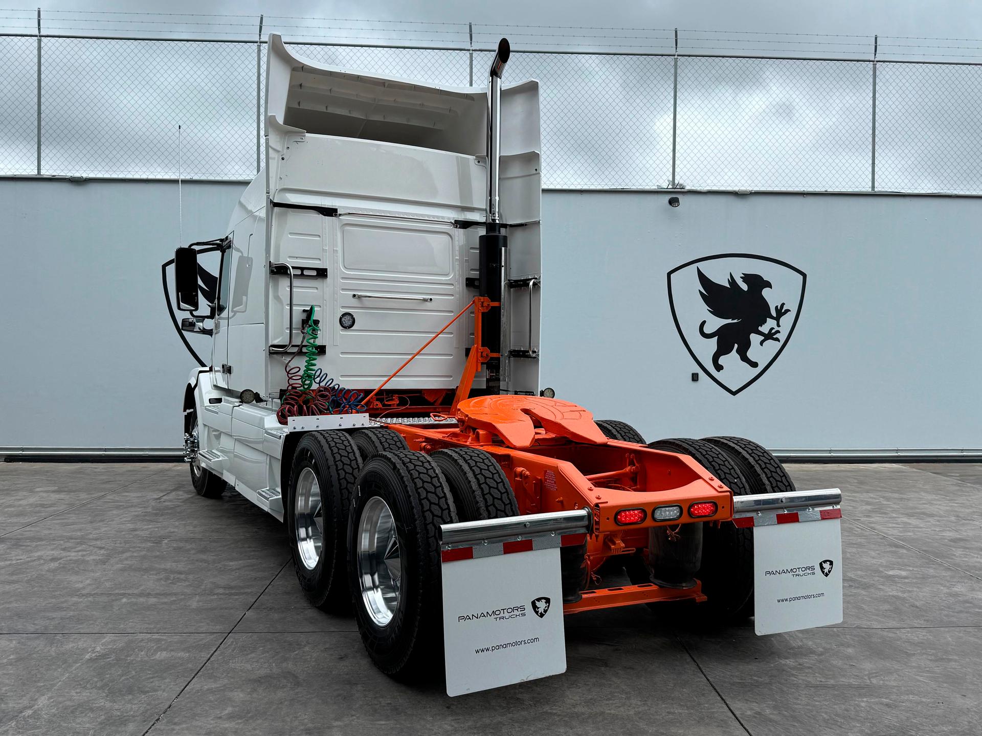 2016 VOLVO TRUCKS VNL 64T 630 - REAR_DRIVER_SIDE