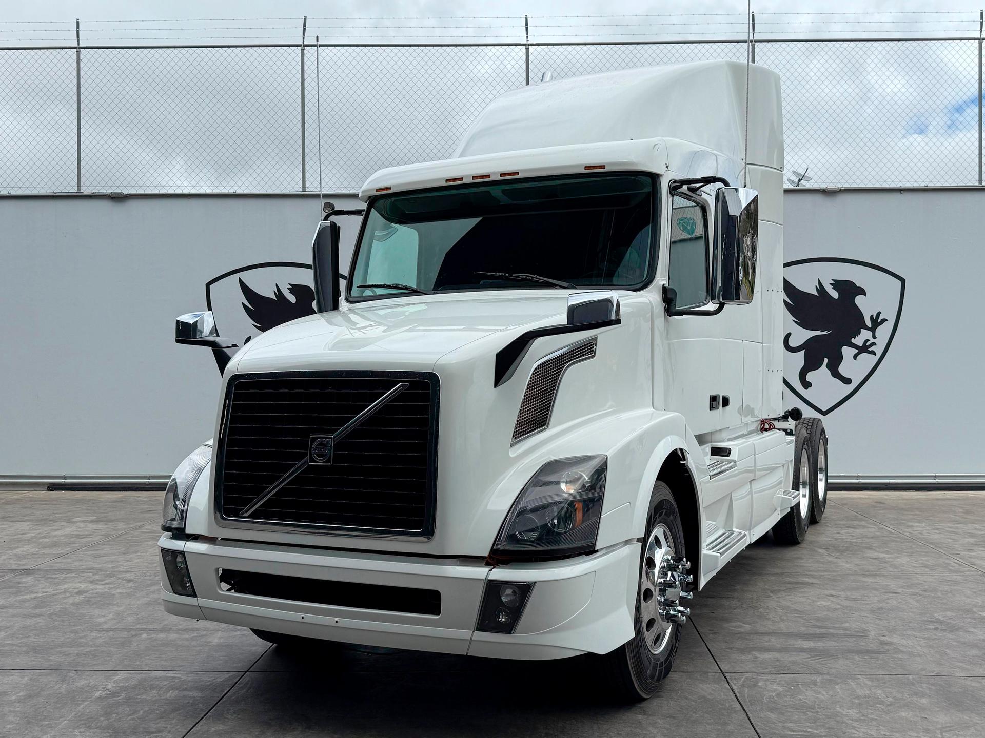 VOLVO_TRUCKS VNL 64T 630