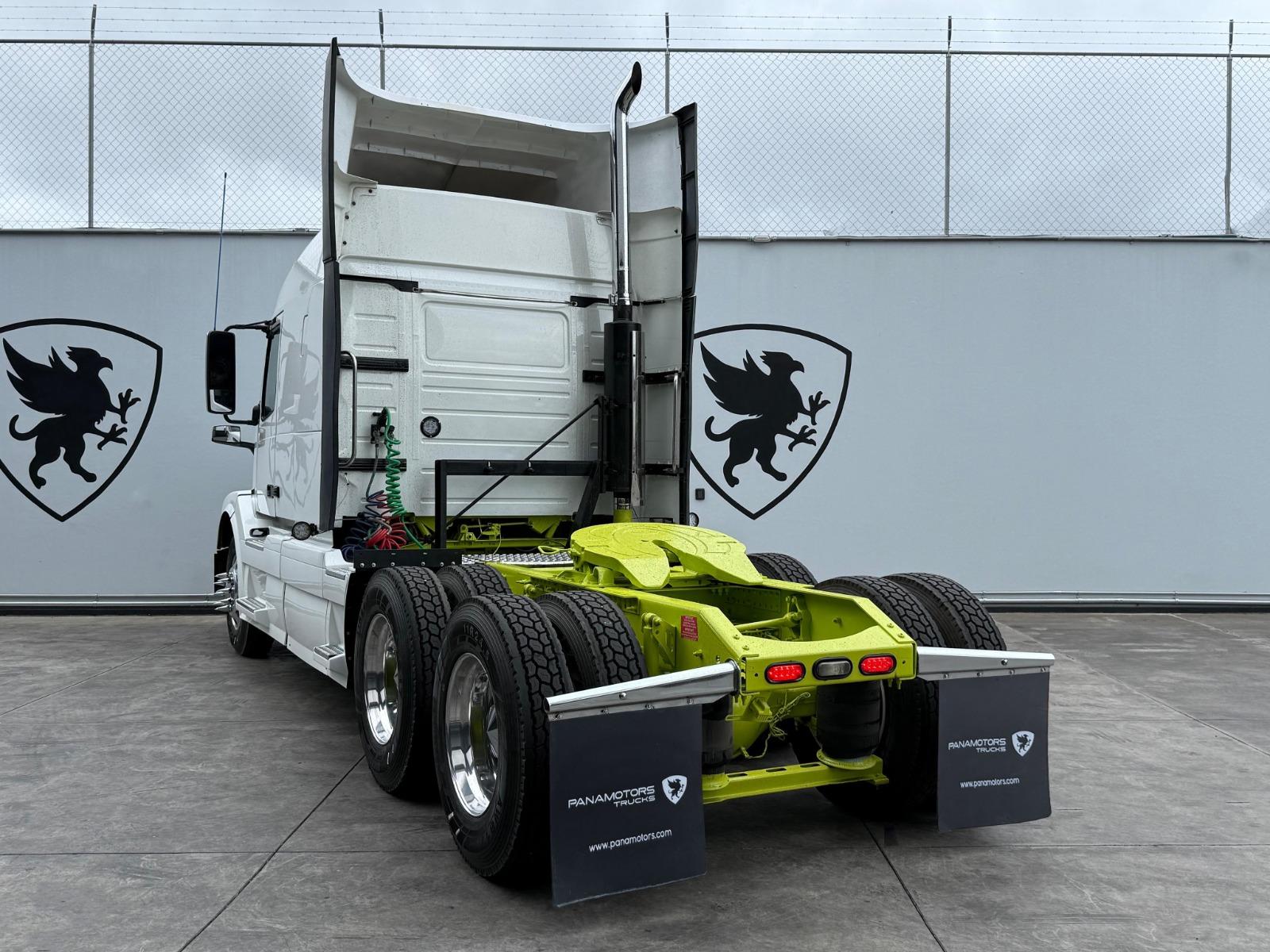 2016 VOLVO TRUCKS VNL 64T 630 - REAR_DRIVER_SIDE