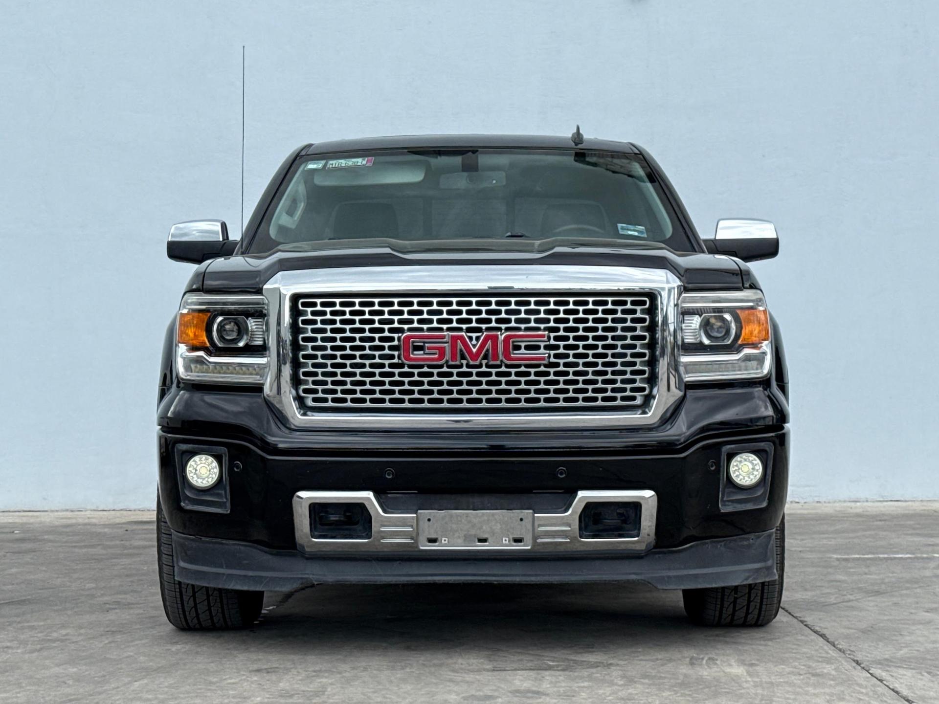 2015 GMC SIERRA DENALI - FRONT