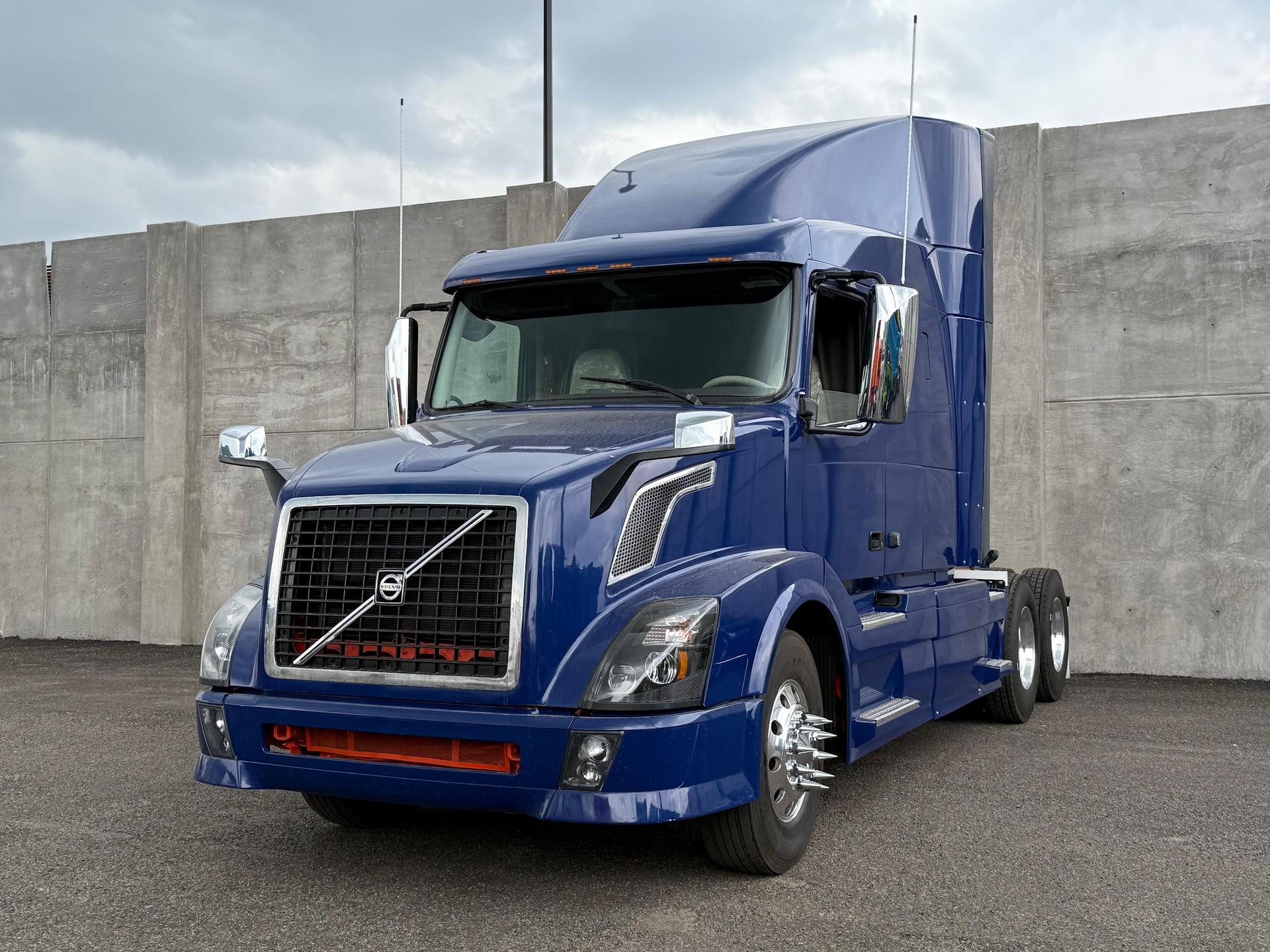 VOLVO_CARS VNL
