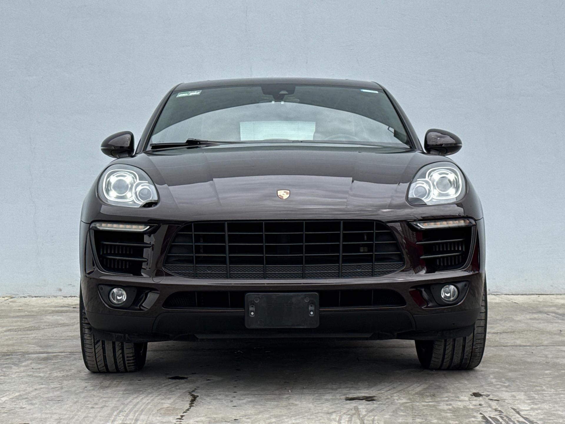 2018 PORSCHE Macan - FRONT