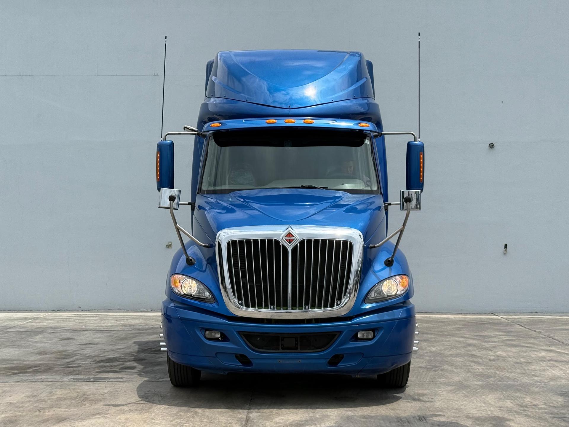 2020 INTERNATIONAL Prostar - FRONT