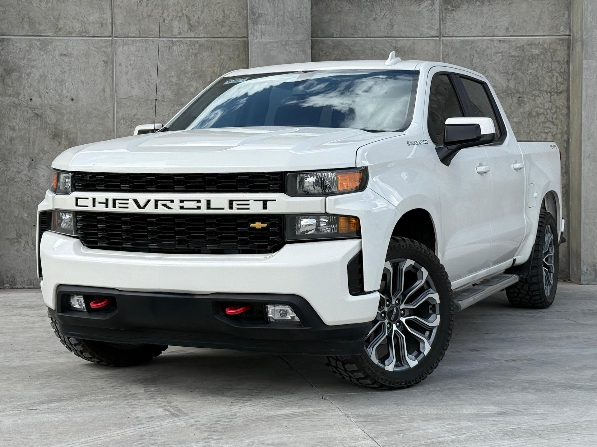 2021 CHEVROLET Silverado - FRONT_DRIVER_SIDE
