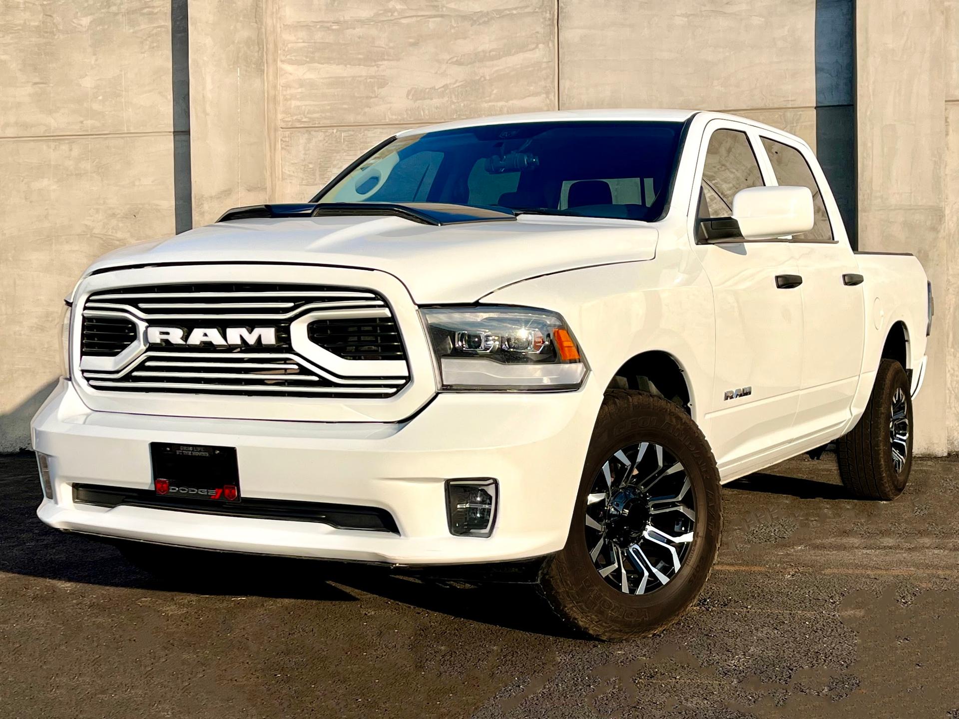 2022 DODGE Ram 1500 - FRONT_DRIVER_SIDE