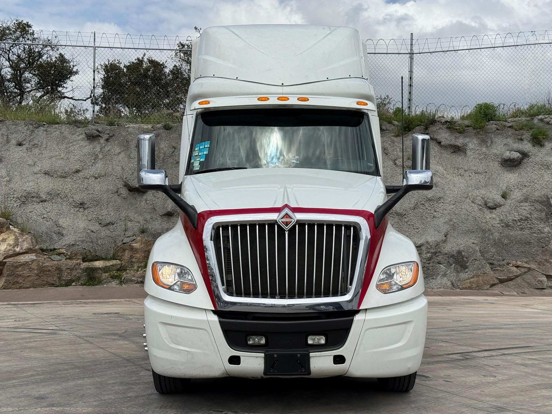 2022 INTERNATIONAL Prostar - FRONT