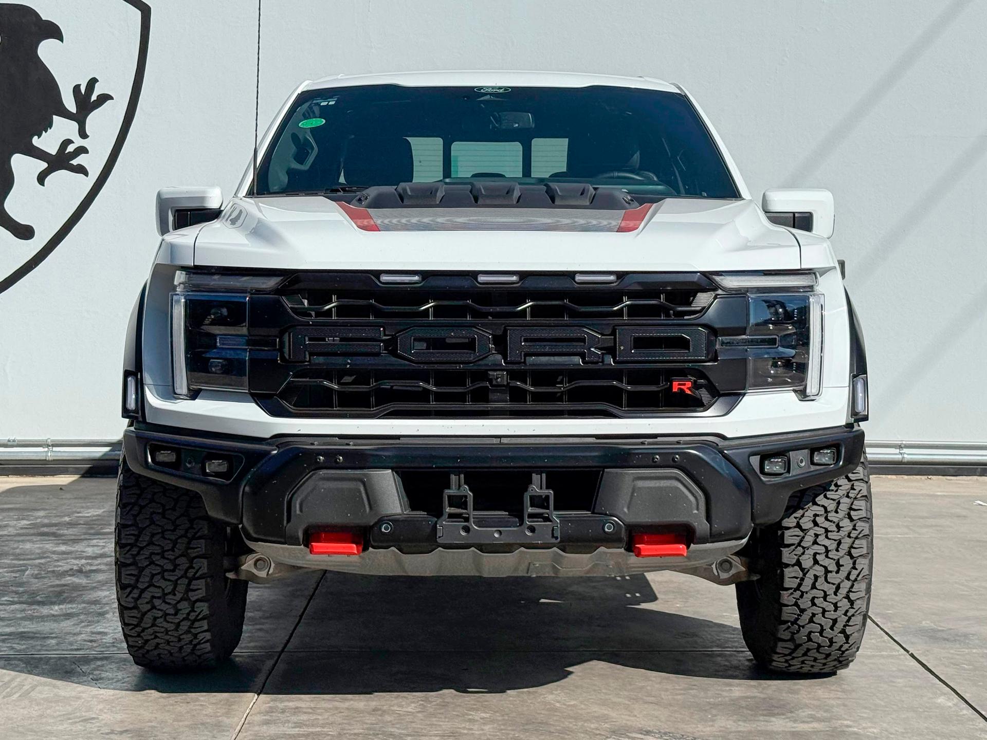 2025 FORD Lobo - FRONT
