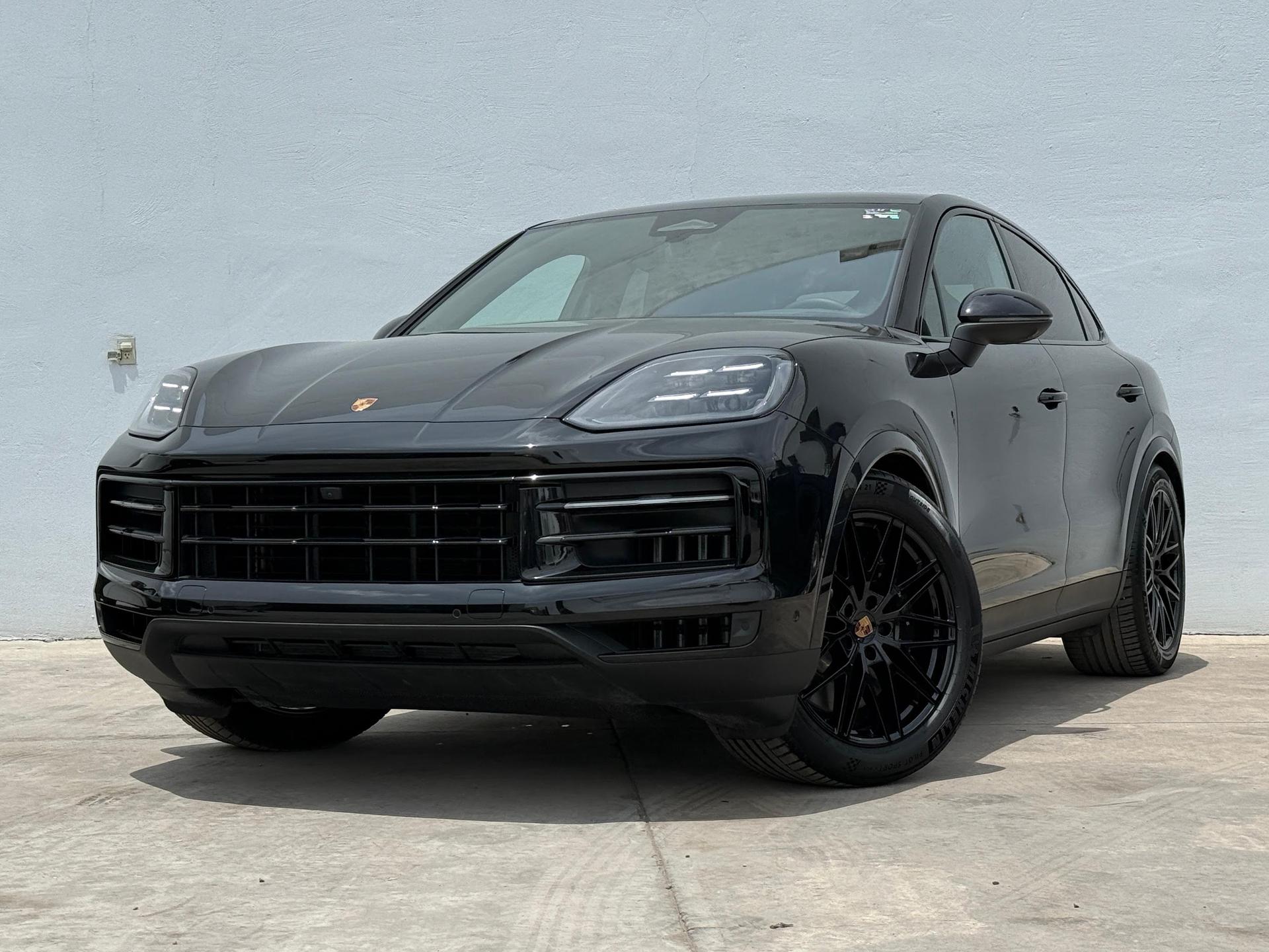 2026 PORSCHE Cayenne - FRONT_DRIVER_SIDE