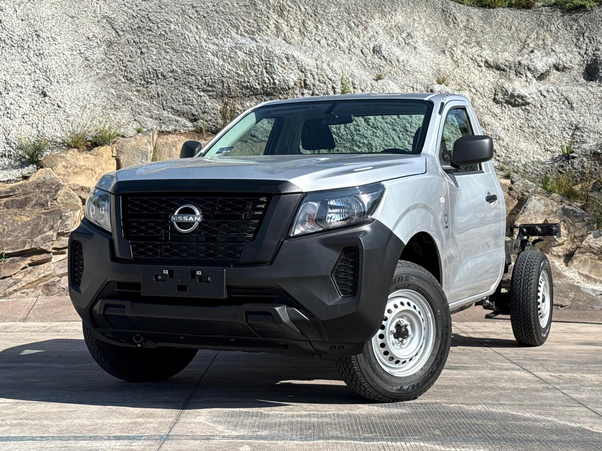 2026 NISSAN NP300 - FRONT_DRIVER_SIDE