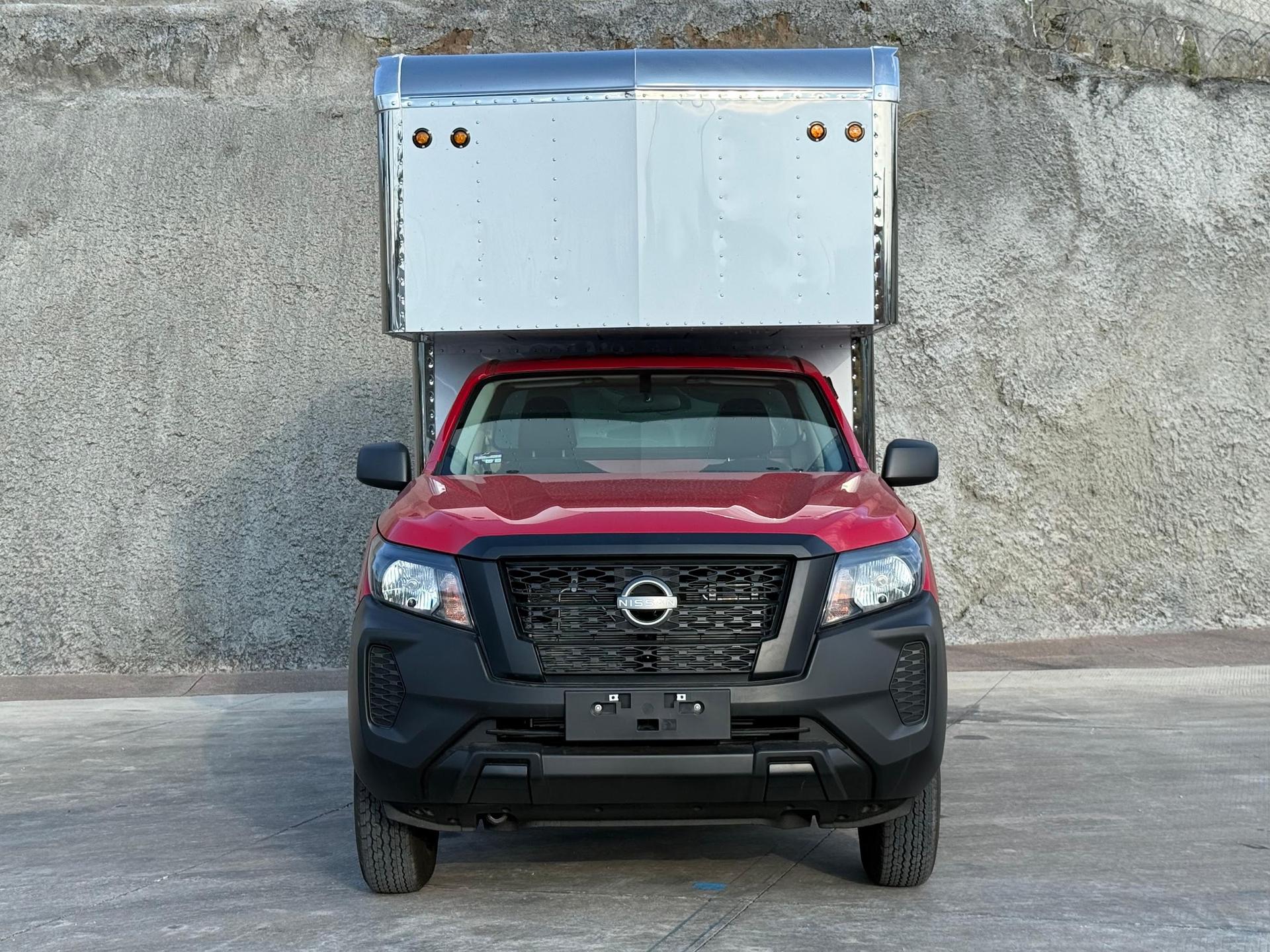 2026 NISSAN NP300 - FRONT