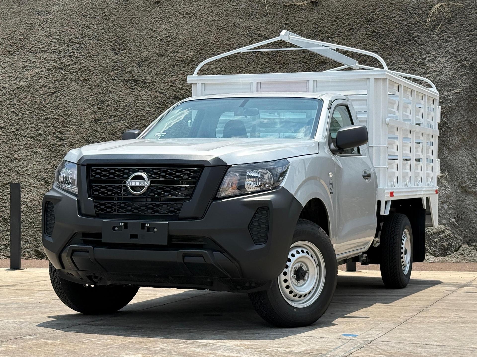 2026 NISSAN NP300 - FRONT_DRIVER_SIDE