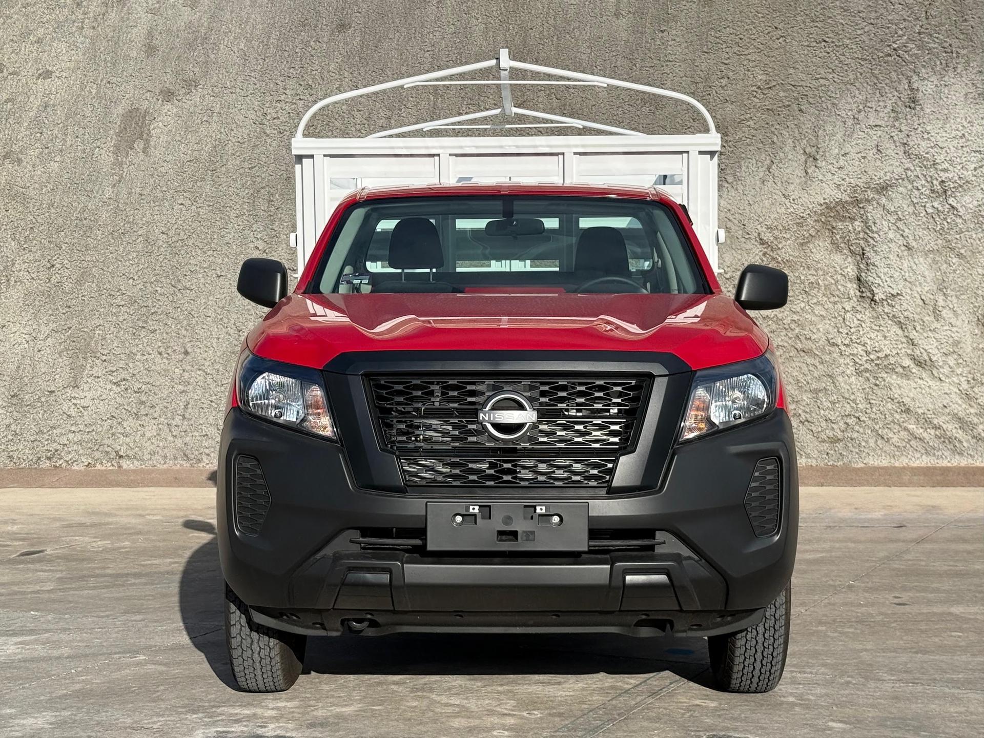 2026 NISSAN NP300 - FRONT
