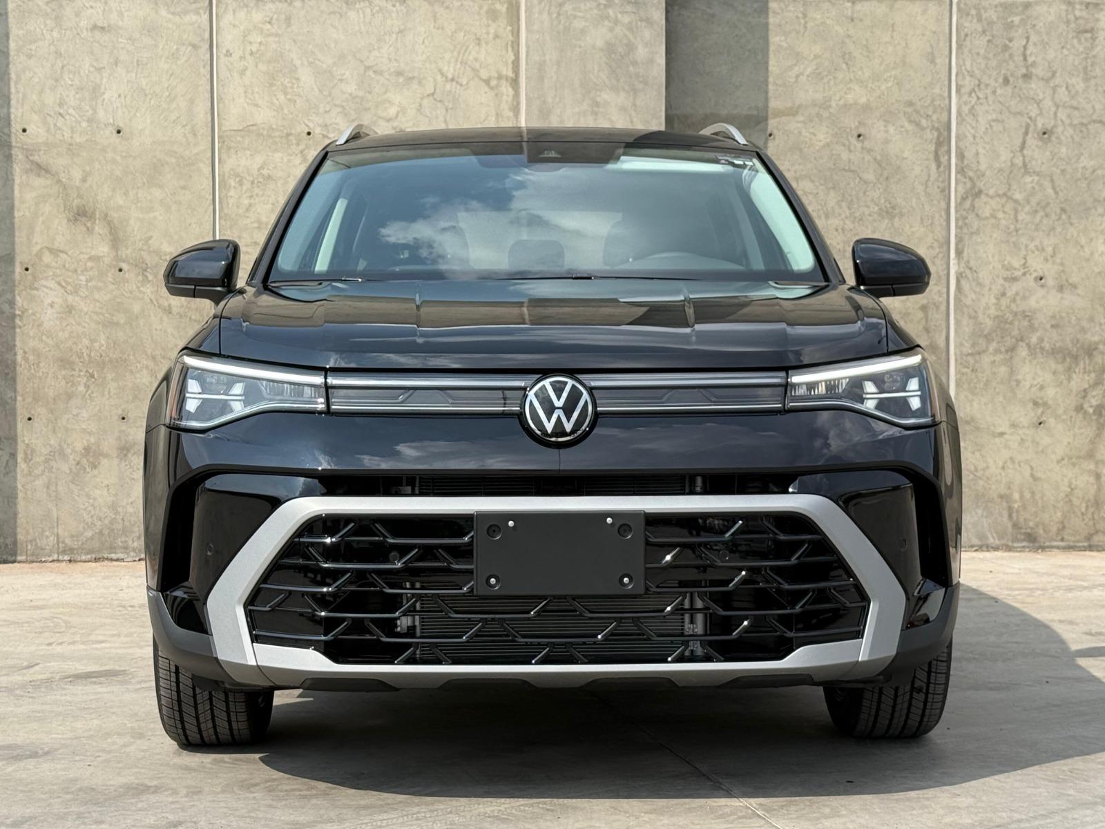 2026 VOLKSWAGEN Taos - FRONT
