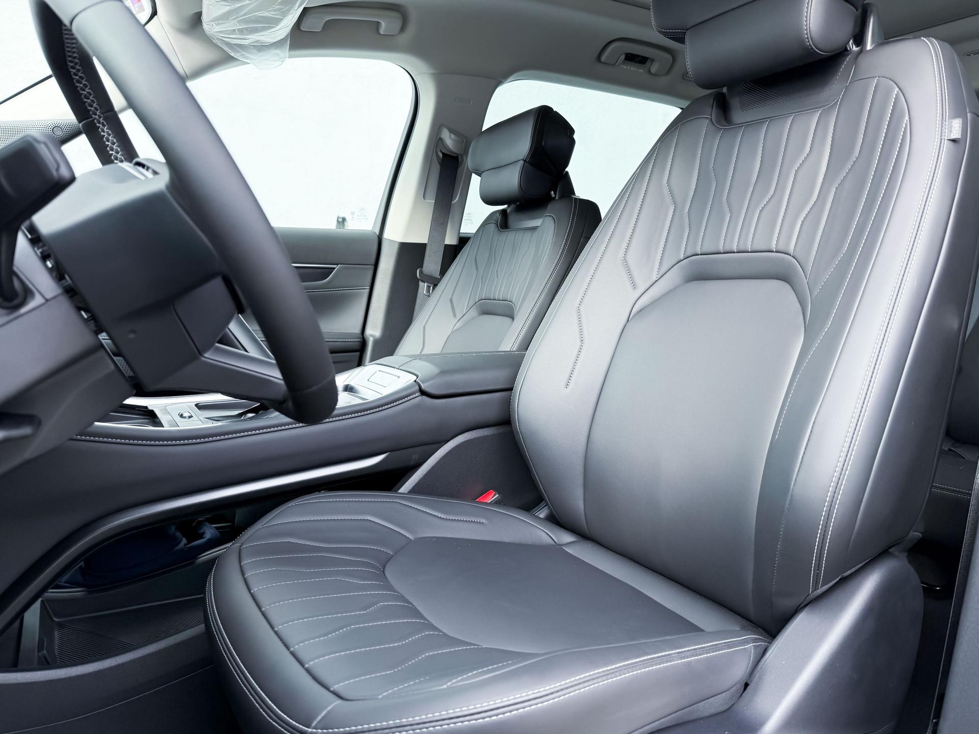 2026 FORD Edge - SEATS_FRONT