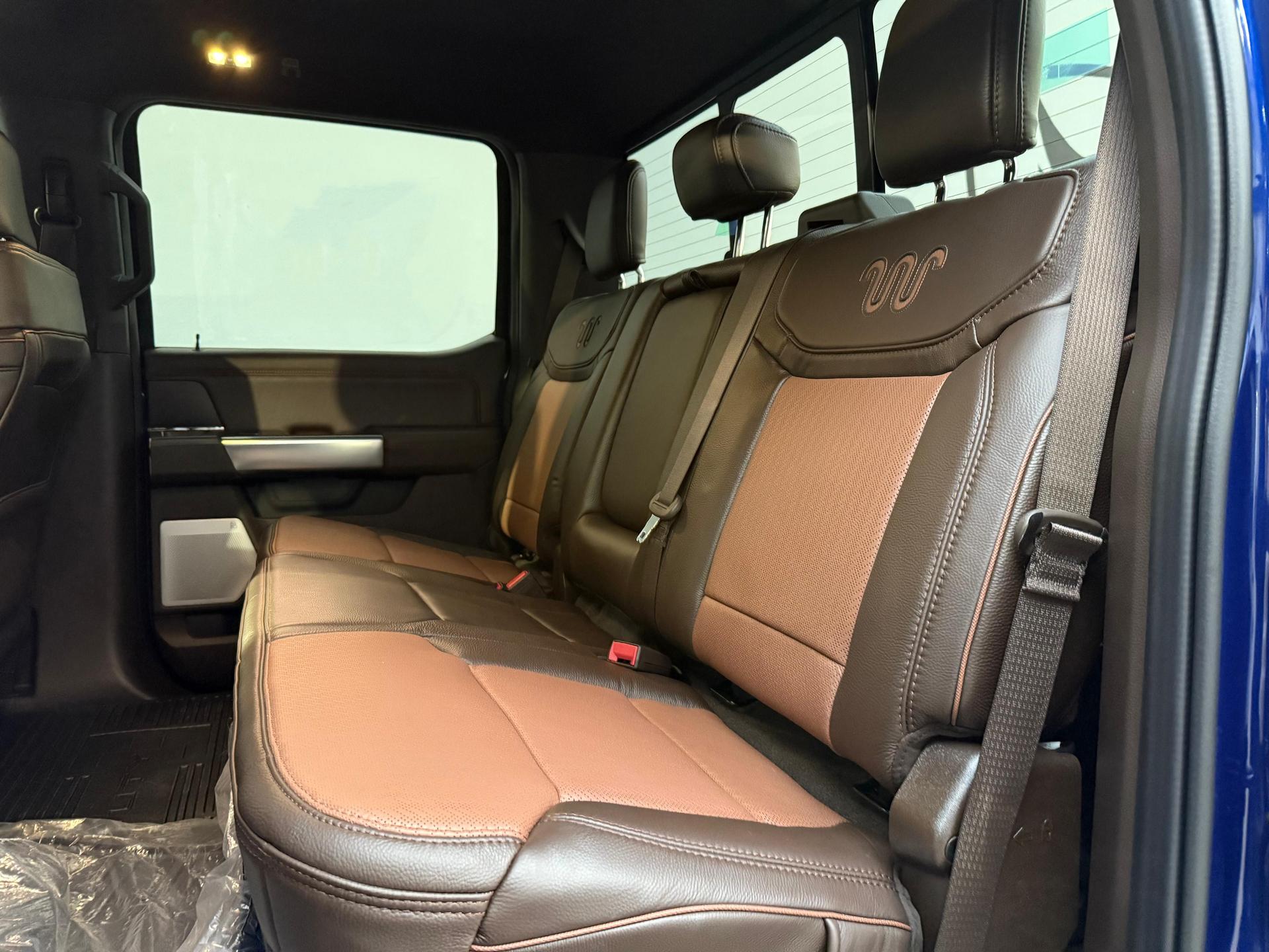 2026 FORD F-250 - SEATS_REAR