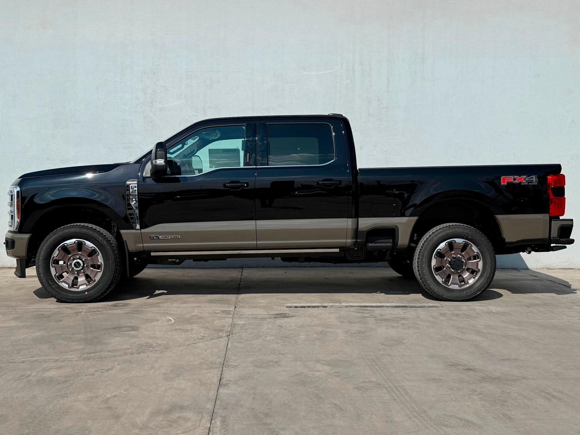 2026 FORD F-250 - SIDE_LEFT