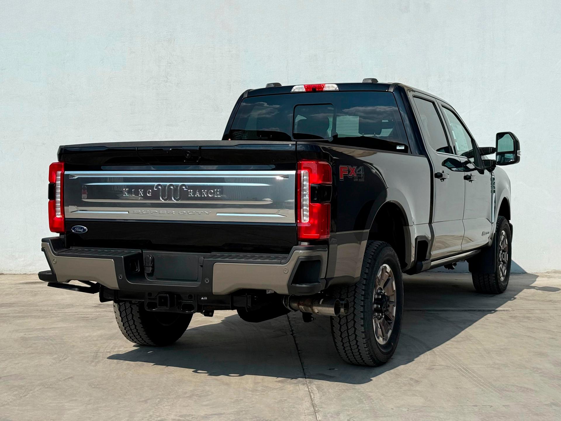 2026 FORD F-250 - REAR_PASSENGER_SIDE