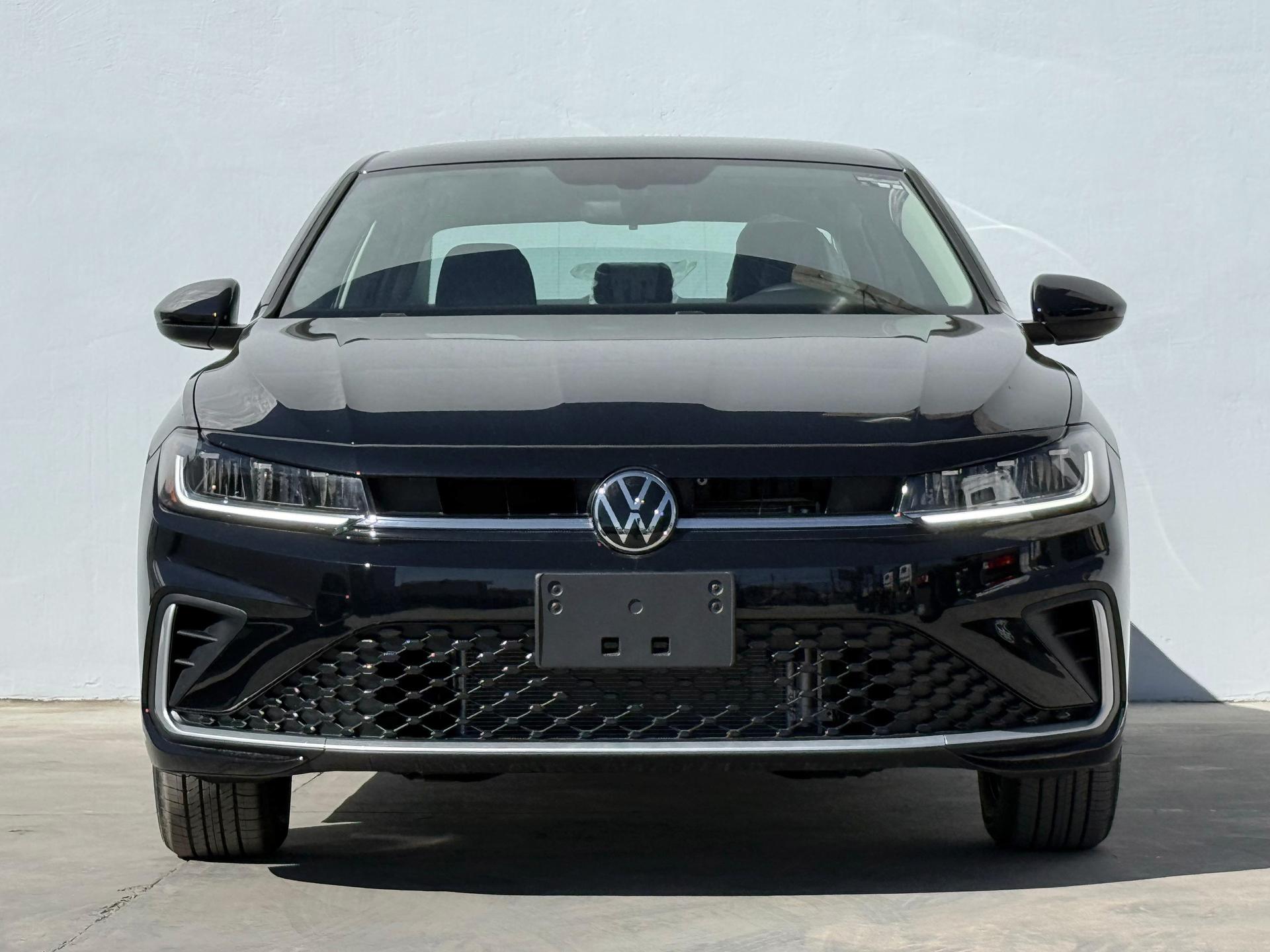 2026 VOLKSWAGEN Jetta - FRONT