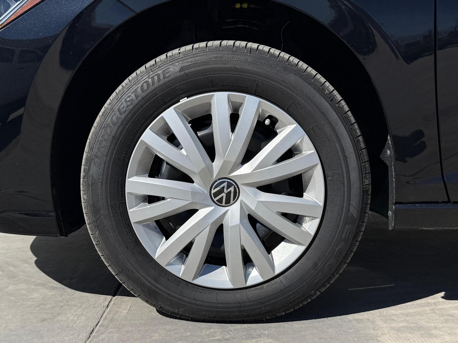 2026 VOLKSWAGEN Jetta - TIRES