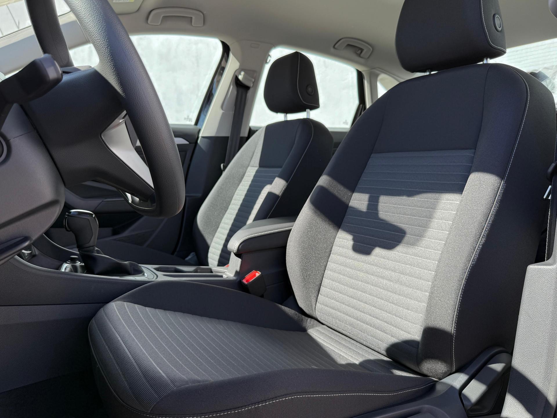 2026 VOLKSWAGEN Jetta - SEATS_FRONT
