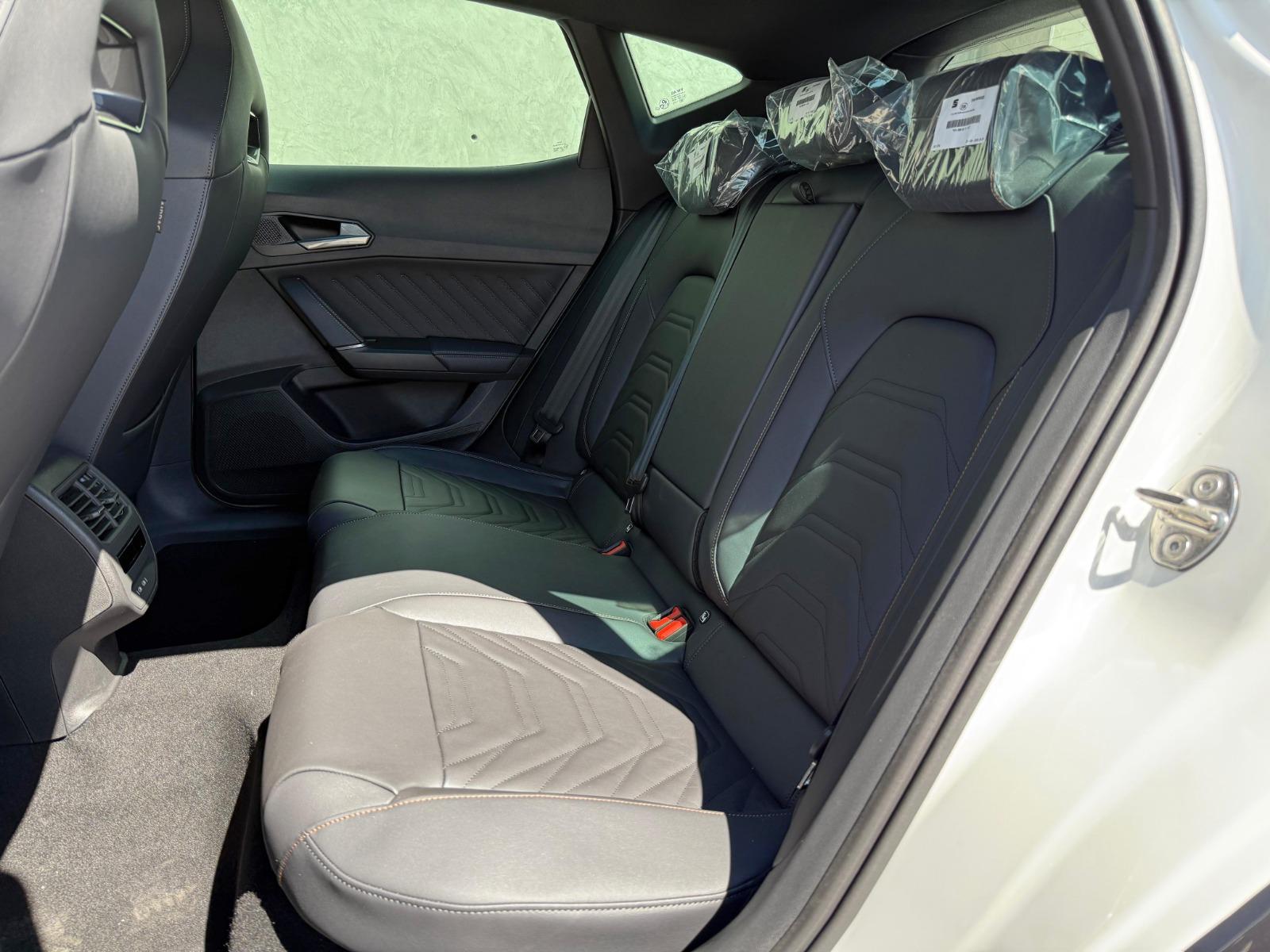 2026 CUPRA Formentor - SEATS_REAR
