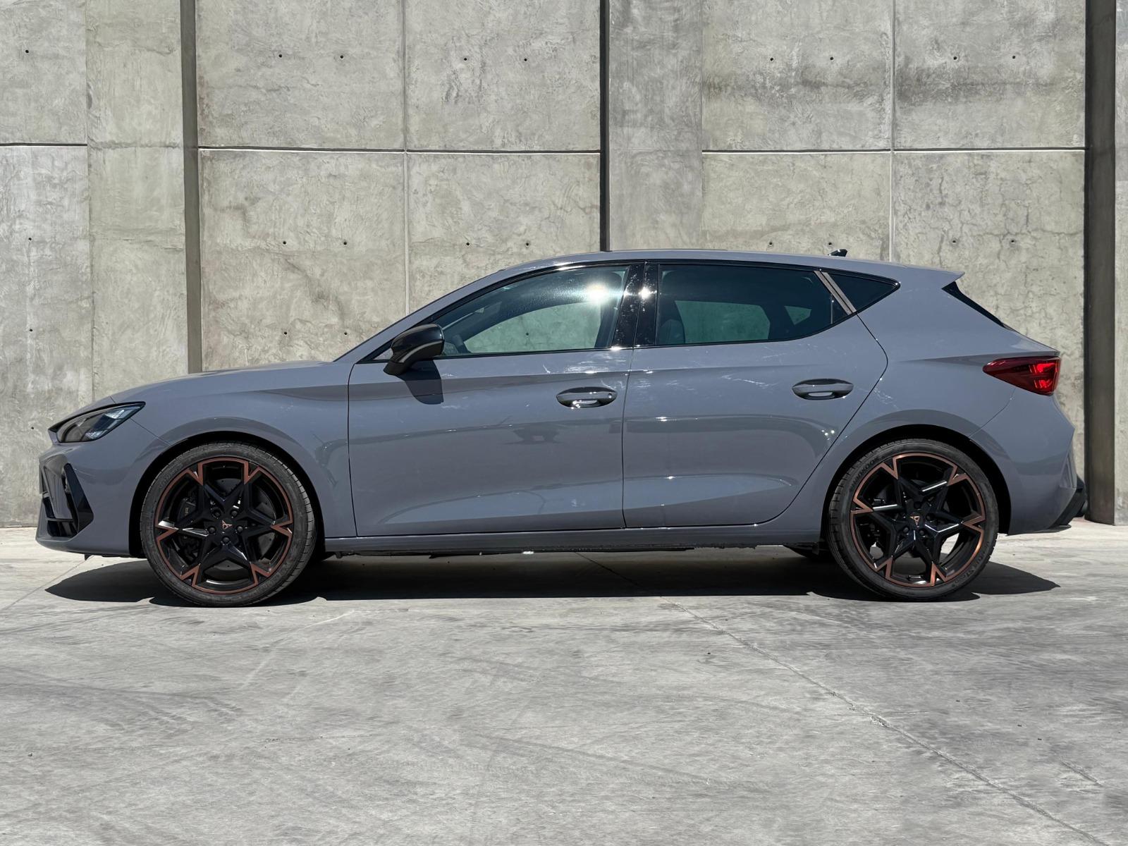 2026 CUPRA Leon - SIDE_LEFT