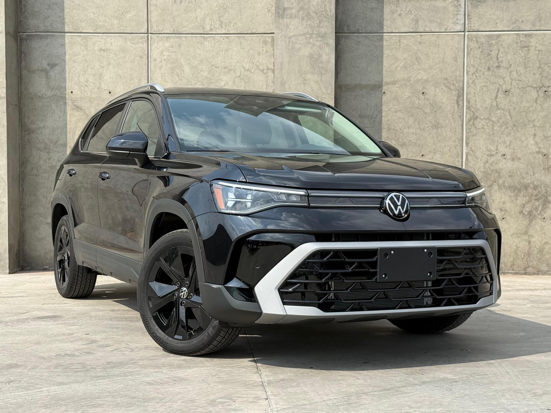 2026 VOLKSWAGEN Taos - FRONT_PASSENGER_SIDE