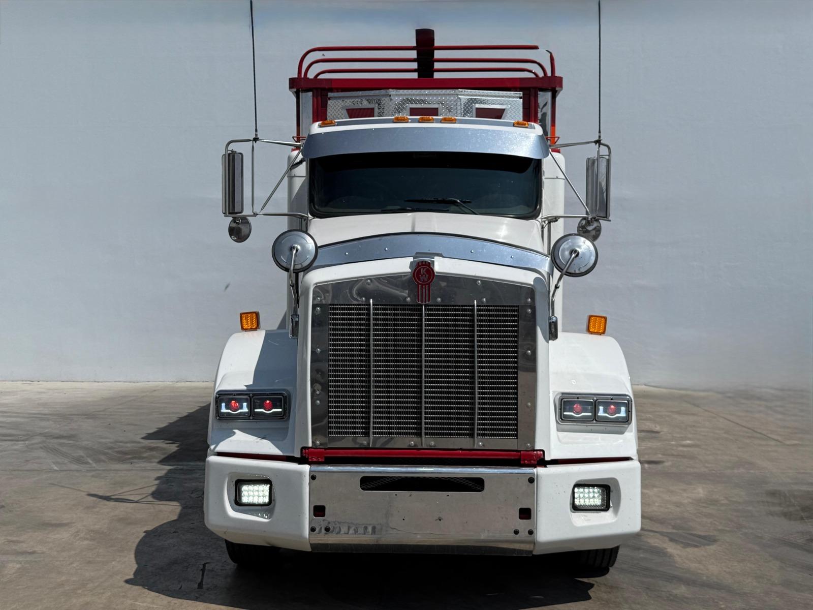 2018 KENWORTH T800 - FRONT