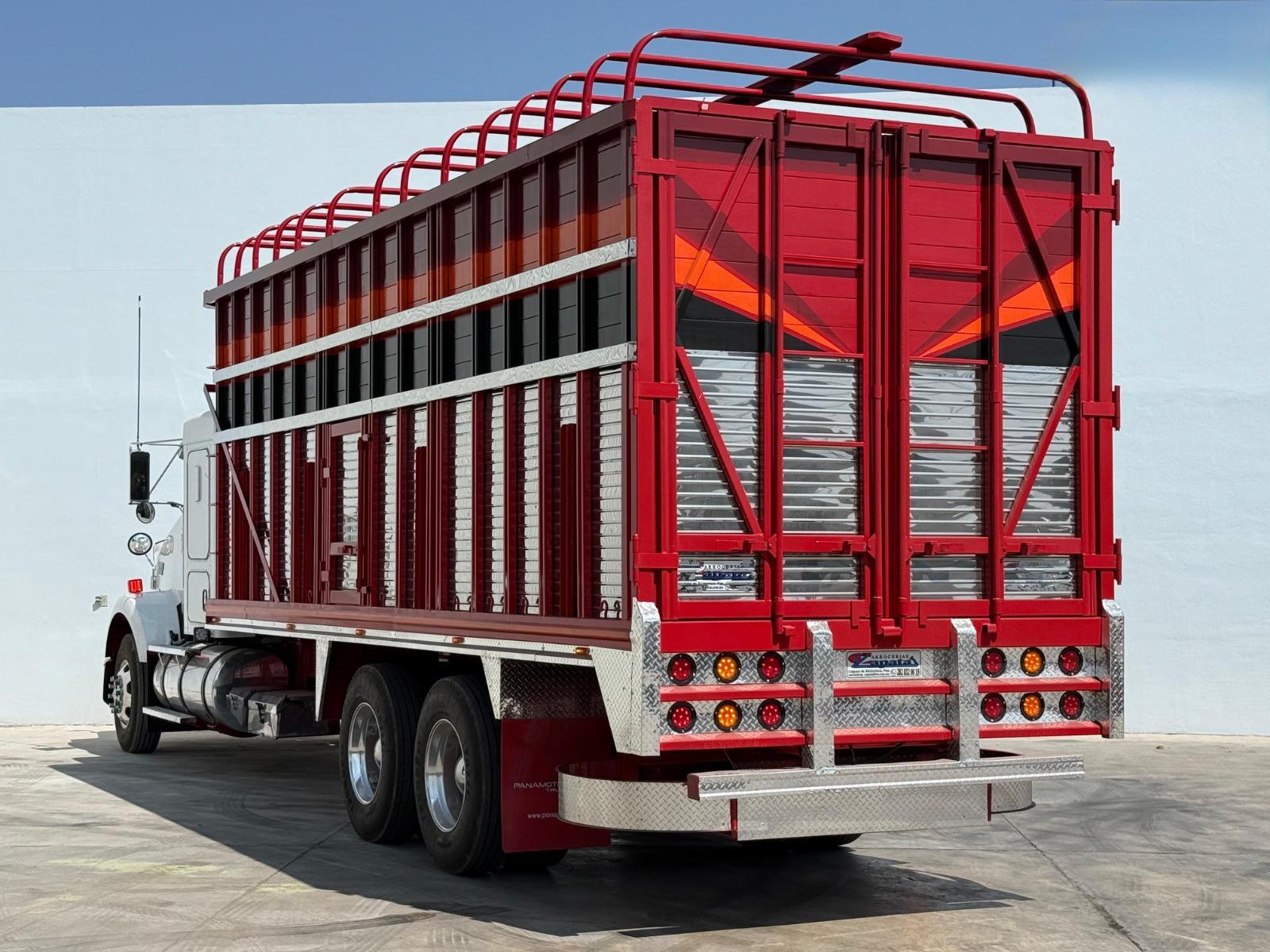 2018 KENWORTH T800 - REAR_DRIVER_SIDE
