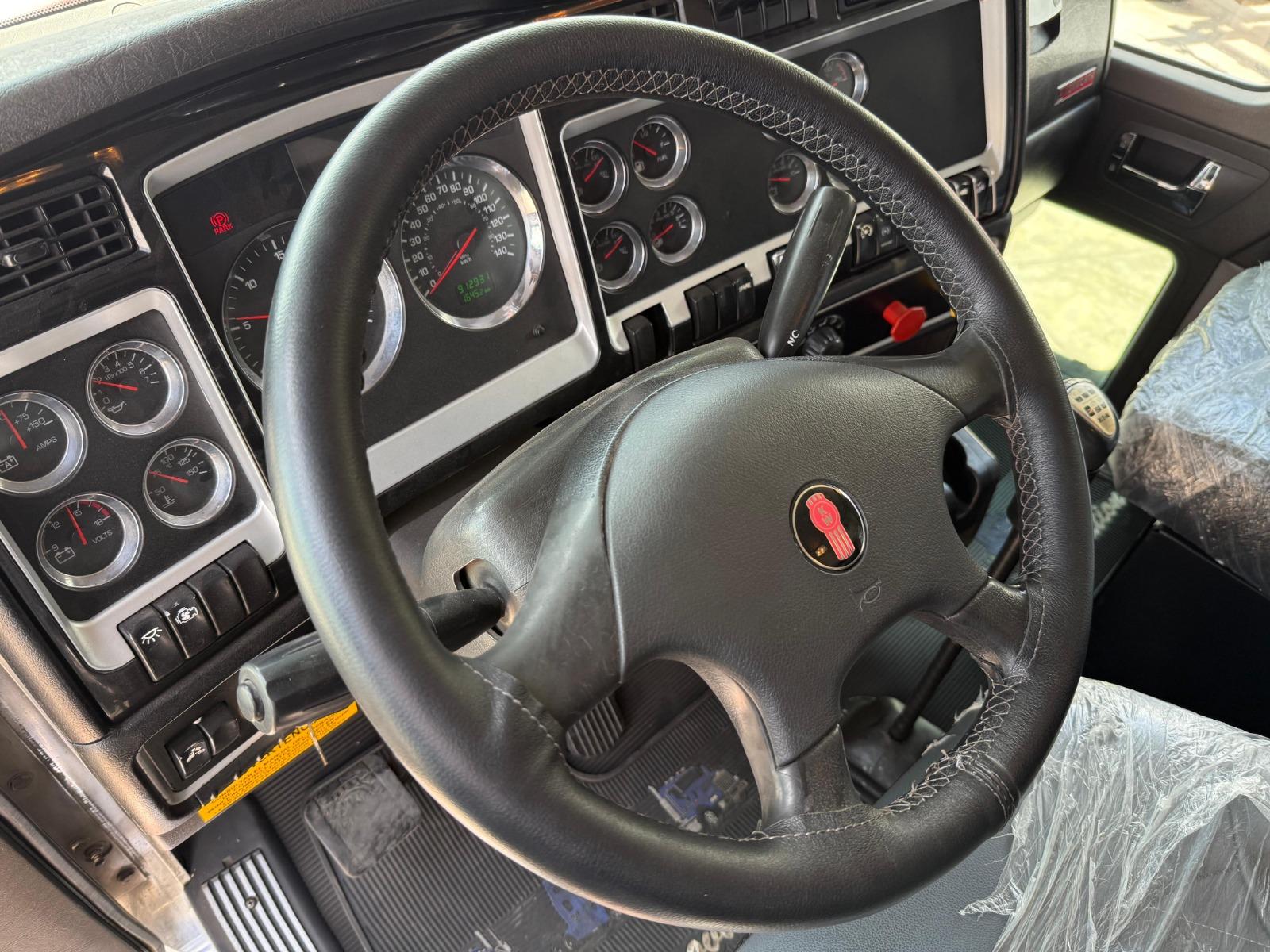 2018 KENWORTH T800 - DASHBOARD