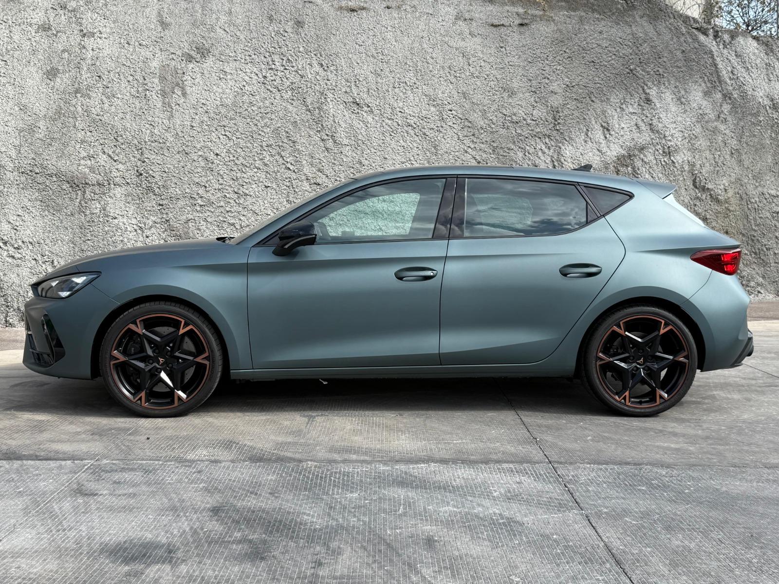 2026 CUPRA Leon - SIDE_LEFT