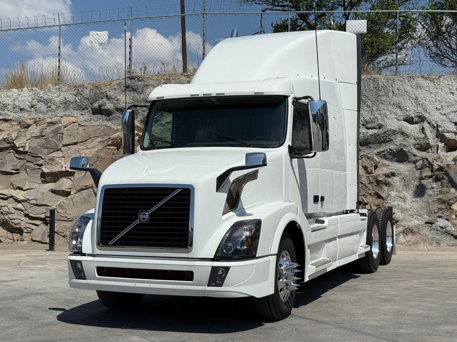 VOLVO_TRUCKS VNL
