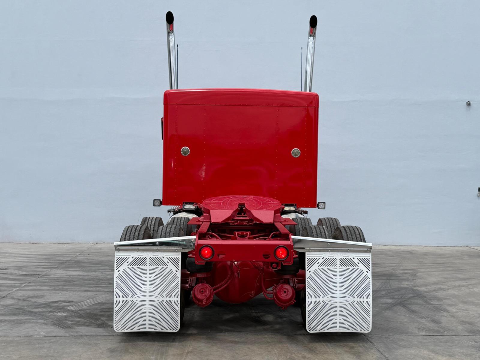 2018 KENWORTH T800 - BACK