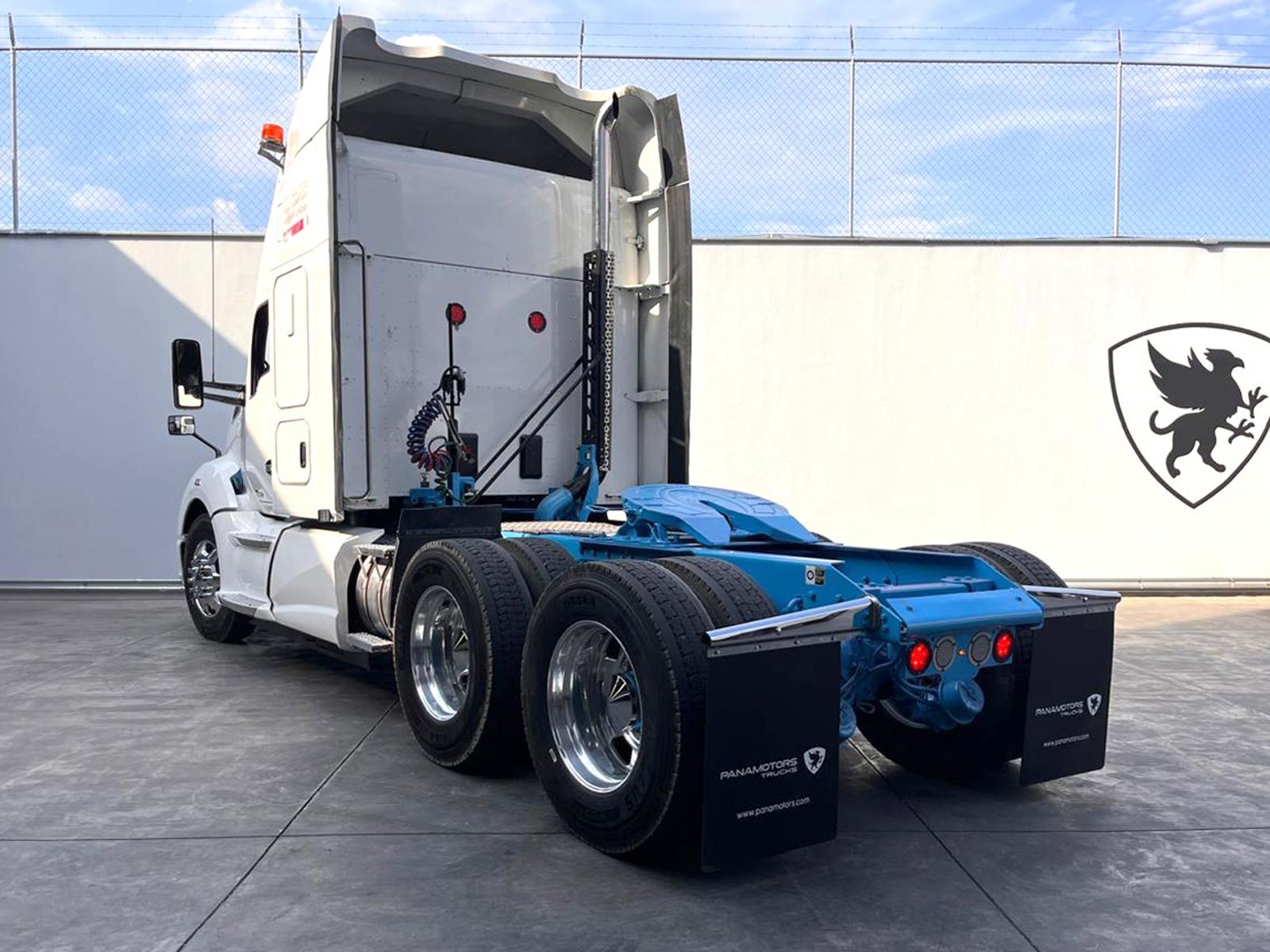 2018 KENWORTH T680 - REAR_DRIVER_SIDE