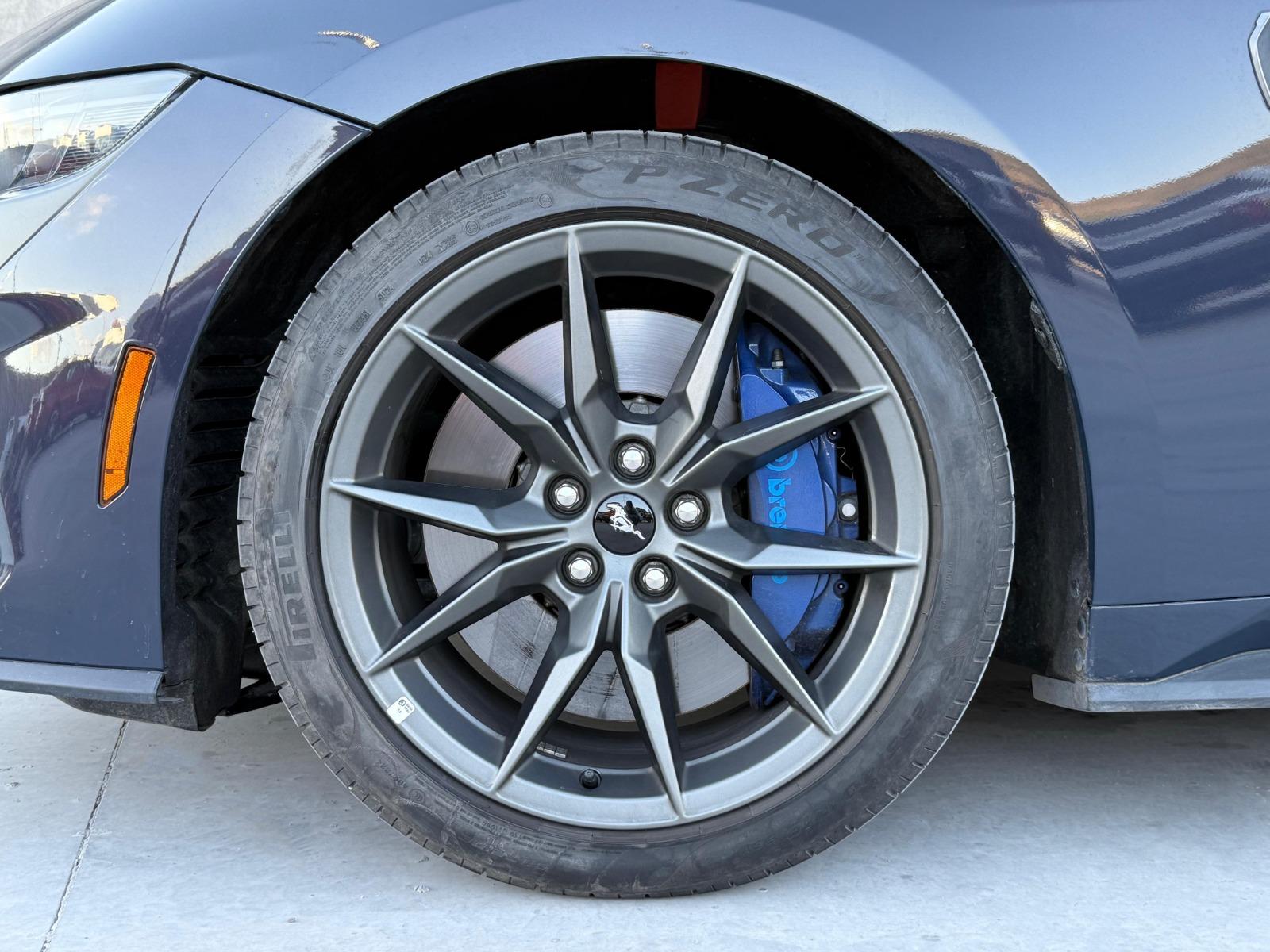 2025 FORD Mustang - TIRES