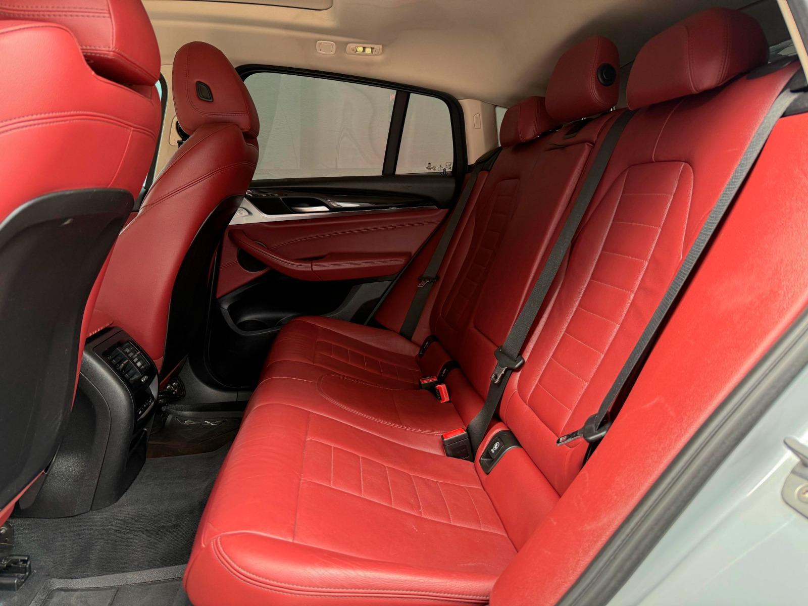 2019 BMW X4 - SEATS_REAR