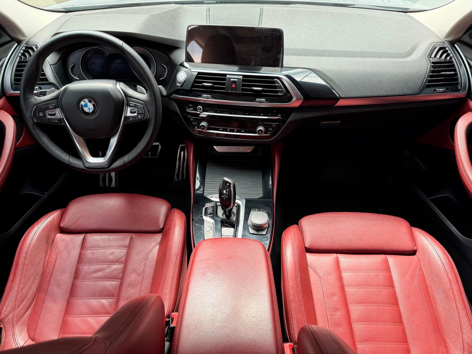 2019 BMW X4 - DASHBOARD