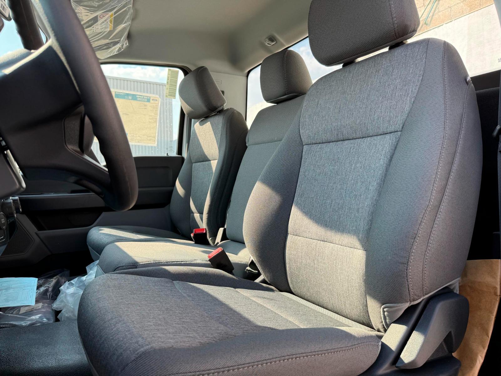 2026 FORD F-450 - SEATS_FRONT