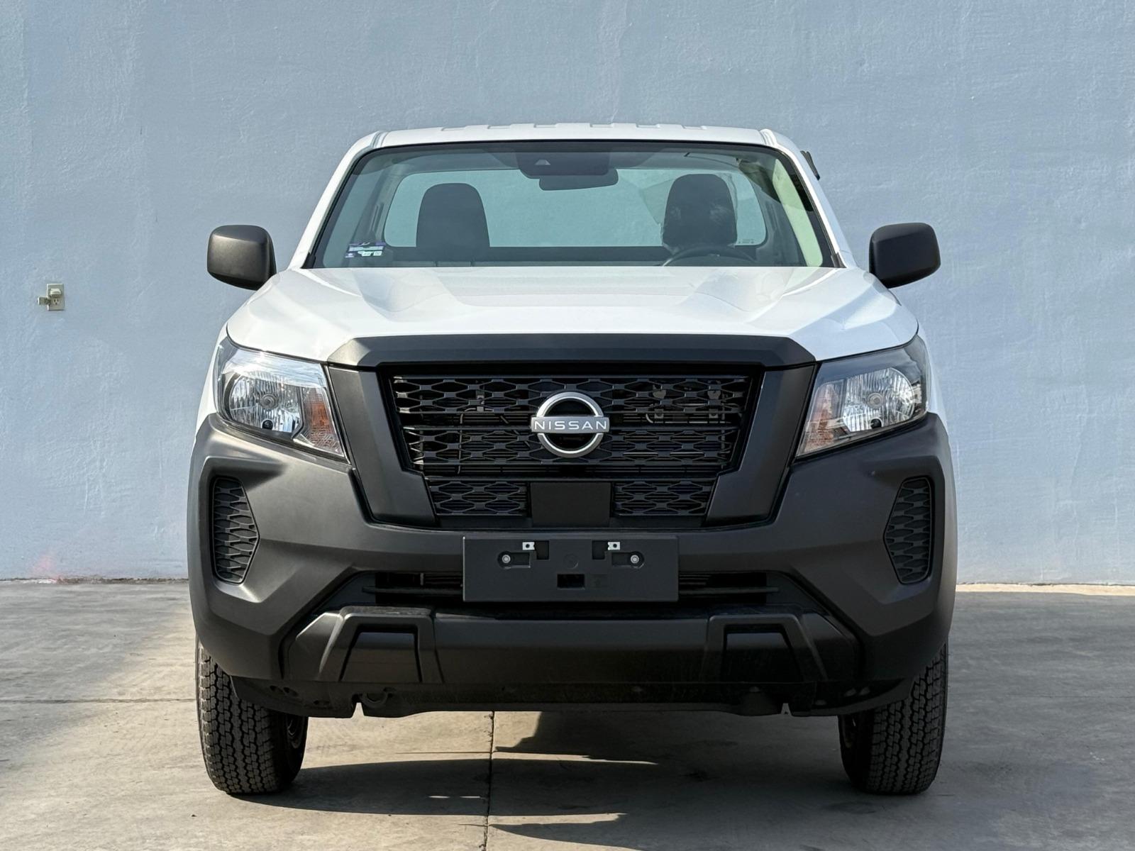 2026 NISSAN NP300 - FRONT