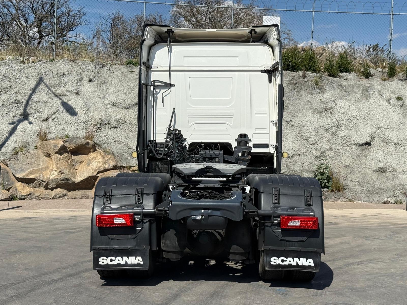 2022 SCANIA - BACK